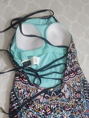 Laundry By Shelli Segal Multicolor Printed One-Piece with Turquoise Lining